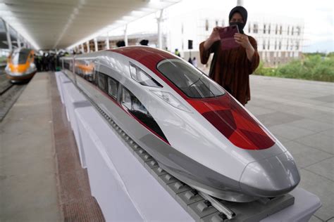 Chinese Premier Li Qianq takes a test ride on Indonesia’s new high-speed railway