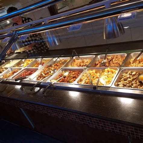 I've been to almost every chinese buffet in the greater grand rapids area. As a 300lb thiccccc girl, the best is hands down Great Wall China Buffet on Leonard. Aka cheap chinese, hole in the wall. $12 buffet with the food made with love and in small batches. Always fresh. Best general tsos chicken in ANY chinese restaurant I've been too.