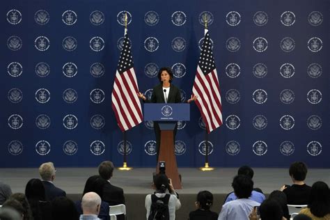 Chinese hackers nab 60,000 emails in US State Department breach