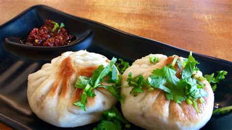 Steamed buns are a classic treat in many Asian cuisines and are available in a wide range of flavours. Whether you’re craving something sweet or savoury, our great selection of …. 