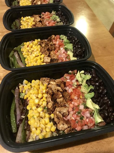 Chipotle meal prep. Prep Time 10 minutes. Cook Time 15 minutes. Total Time 25 minutes. Ingredients. 1 tbsp oil. 1 lb ground chicken. 1 yellow onion, diced. 1 tbsp chili powder. 1 tsp garlic powder. 1 tsp dried oregano. 1 chipotle … 