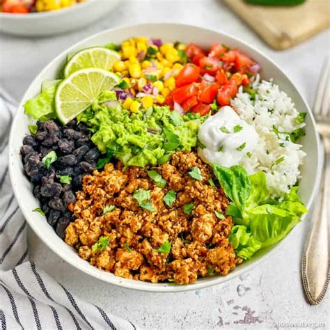Chipotle sofritas bowl. This recipe will guide you through sauteing the sofritas with a homemade chipotle chili sauce and assembling the bowl. If you have vegan sour cream on hand, adorn your beautiful bowl with its creamy goodness—but you can top this with whatever you have on hand, from avocados to seasonal veggies. 