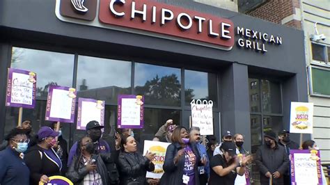 Chipotle will pay workers at store it closed after union push