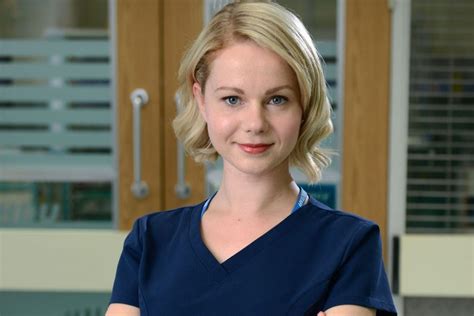 Chloe Godard in Holby City: Is actress Amy Lennox related …