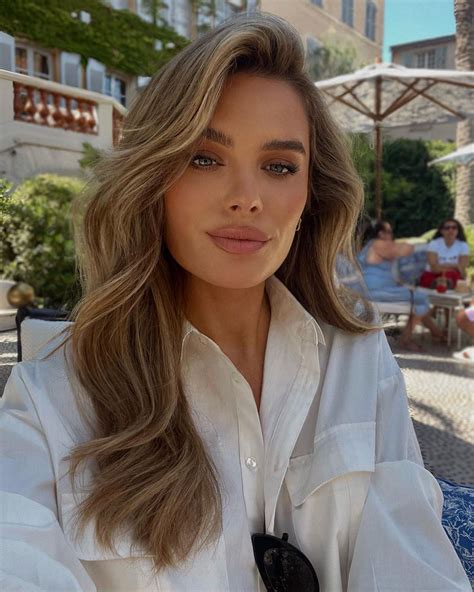 Chloe lloyd age model