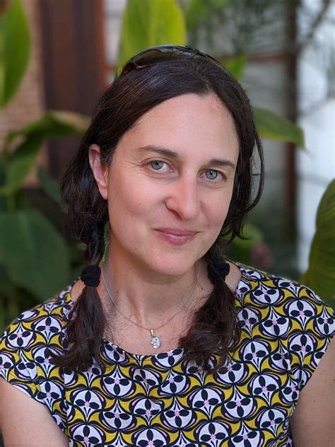 Chloe veltman biography