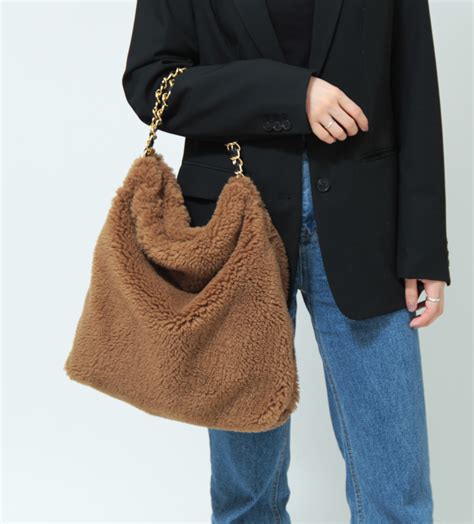 Chloride symbol.  Moved Permanently The document has moved here.  Chloromethane, a...