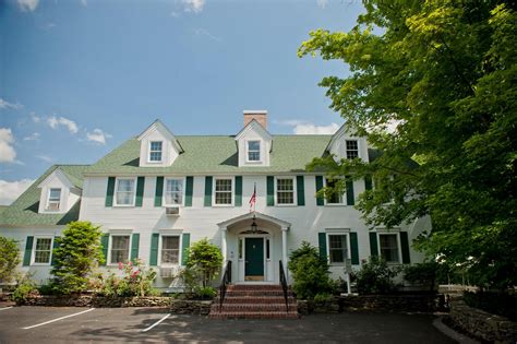Chocksett inn. 蘆 Jessi & Tyler got married in August 2020! Their wedding ceremony took place at the Chocksett Inn in Sterling, MA! Chocksett Inn "May our God who... 