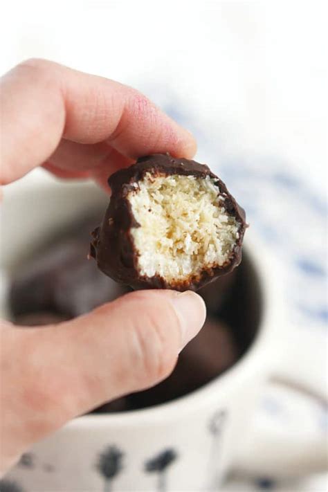 Chocolate Coconut Candy Bites. - The Pretty Bee