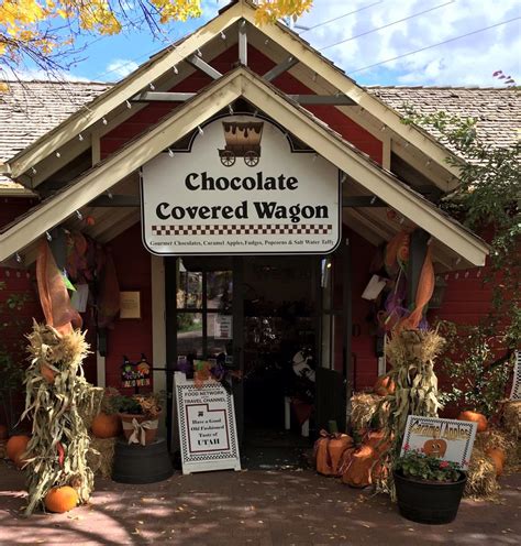 Chocolate covered wagon sandy. chocolate covered wagon Walk in this well-known Utah candy store and find yourself breathing in the aroma of tasty, handmade treats. You'll enjoy old-fashioned salt water taffy, caramel apples, chocolate covered fruit, fudge and caramels you'll crave. 