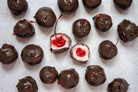 Chocolate-covered cherry - Wikipedia