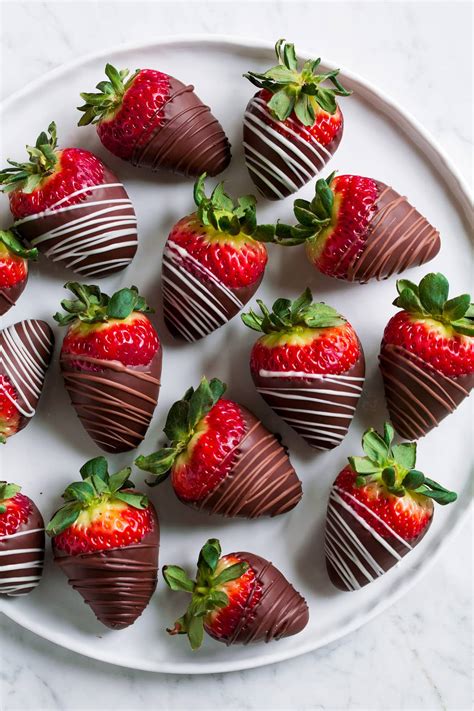 Chocolate-covered strawberries recipe - BBC Food