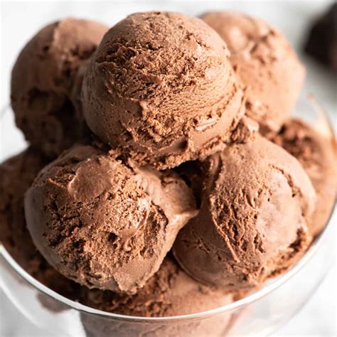 Chocolate.ice cream. Chocolate ice cream. Made with 70% cocoa dark chocolate. Vegetarian. Gluten-free. “Everyone needs a good recipe for ice cream. This is very rich, so generally one scoop should be enough (seriously!) Serves 6. Cooks … 