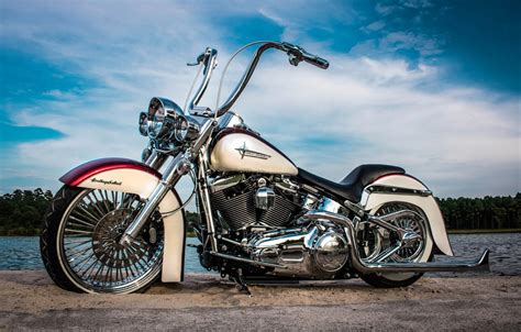 The Harley-Davidson® Softail Deluxe is a motorcycle cruiser with