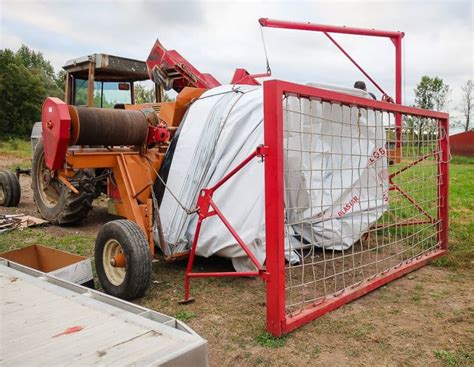 Chopping Corn Silage for Feed - Home in the Finger …