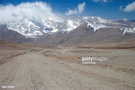 Chopta Photos and Premium High Res Pictures - Getty …