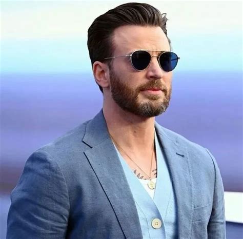 Chris Evans Bio, Wiki, Age, Height, DOB(Famous Birthday), Family ...