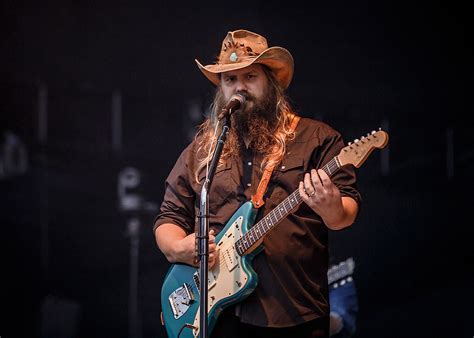 Chris Stapleton reschedules tour dates, says he is 'unable to perform'