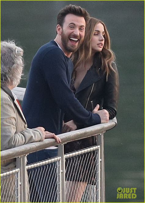 Chris evans ana de armas. Things To Know About Chris evans ana de armas. 