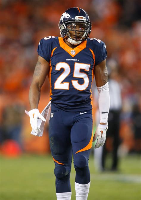 Chris Harris signed a 3 year, $1,397,000 contract with the Denver Broncos, including a $2,000 signing bonus, $2,000 guaranteed, and an average annual salary of $465,667. Contract: 3 yr(s) / $1,397,000. 
