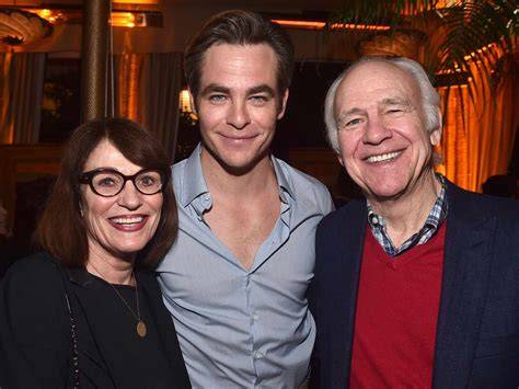 Chris pine kids