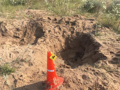 Chris watts crime scene photos. Watts Buried Shanaan in a Shallow Grave at the Cervi Well Site. Colorado Bureau of Investigations Site where the bodies of Shanaan, Celeste and Bella Watts were found. According to the CBI, upon ... 