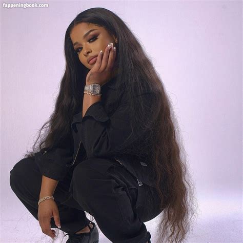 Chrisean nude. In an Instagram Live video, Chrisean explained what happened to her tooth. One of Blueface's ex-girlfriends and his baby mama, Jaidyn Alexis, provoked Chrisean. The two of them got into a physical fight, and Chrisean bumped her mouth on a surface, which knocked out her front tooth. Article continues below advertisement. 