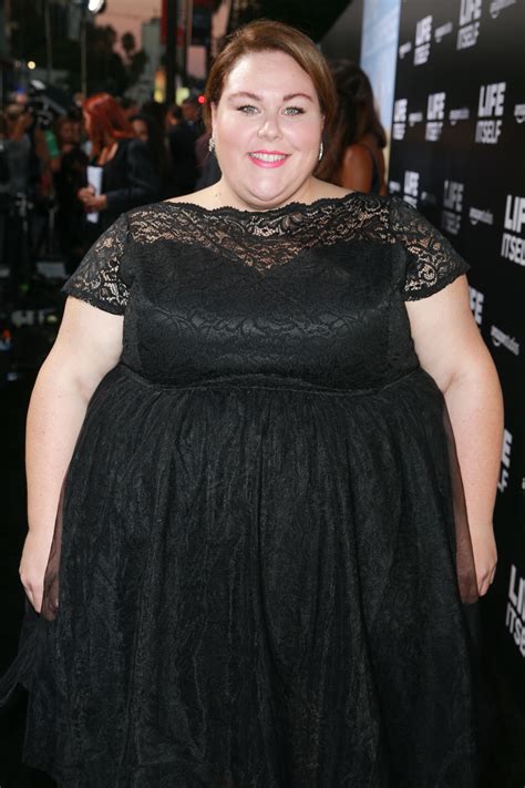Chrissy metz current weight. Chrissy Metz photos across the years showcase that she has always struggled with weight issues but she has been mentally very strong and has overcome various obstacles to grow as an actor. 4. Florals at the Women's Summit. At TheWrap's Power Women Summit, the actress stunned in a floral maxi dress that had us all swooning. 