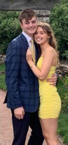 Christian braun sister. Jun 13, 2023 · Rookie guard Christian Braun joined an elite group of names after the final buzzer sounded and the Nuggets were crowned champions, becoming just the fifth player in league history to win an NBA ... 