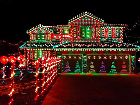 Christmas lights showing near me. Dec 6, 2023 · Indianapolis Christmas Carnival. Waterman’s Family Farm comes to life at night with brilliant light displays, games, photo experiences, and holiday snacks. Open December 1-3, 8-10, and 15-24 from 6-9 PM each night. Where: 7010 E. Raymond St., Indianapolis. Cost: $19.99 and up. 