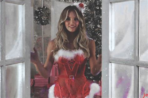 Christmas lingerie victoria. Sexy Christmas Lingerie & Sexy Santa Costumes Christmas is the season to make merry, have fun, and display your fashion sense in elegant, stylish, and fashionable outfits. Women especially like to show their great sense of fashion and good taste for fine attire. However, choosing the perfect sexy Christmas lingerie plays an important role in ... 