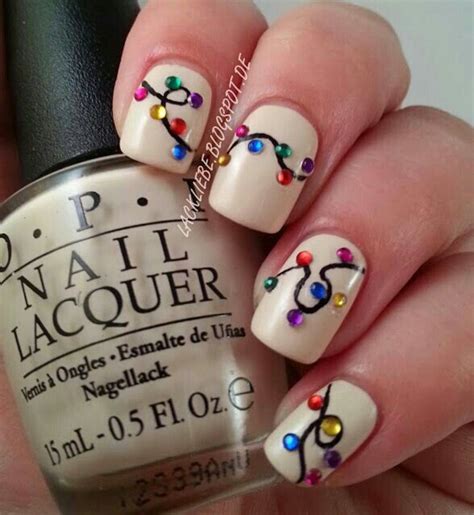 Then, paint the base of each nail with one color, and the 