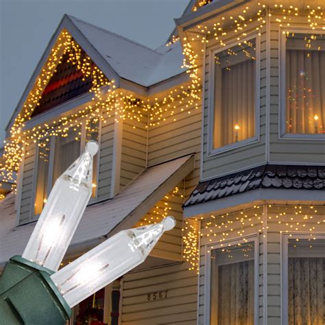 Christmaslightsetc - Aug 4, 2023 · Incandescents usually use considerably more power than LEDs and don’t last as long. For a warm, incandescent glow, the 612 Vermont 100 Clear Christmas Lights are the …