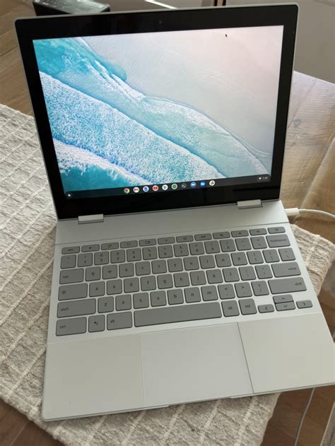 Chromebook caroline.  This unit was just opened.  Made with &hearts; by Skylar using 11ty.  The larg...