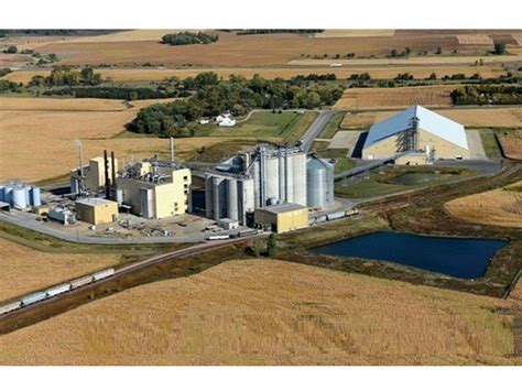 CHS in Fairmont, MN is hiring for a Shipping and Receiving Technician position to be responsible for the shipping and receiving of soy beans in the facility.Candidates must be self-motivated, have the desire to learn, and work well with others. The Shipping and Receiving Technician role is a foot in the door for you to grow into an opportunity that suites your different strengths.