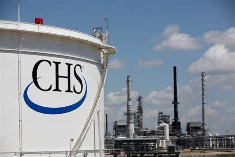 Chs mcpherson refinery inc. CHS McPherson Refinery Inc. operates as an oil refinery company. The Company refines, markets, and supplies propane, lubricants, and renewable fuels, as well as animal nutrition, grain marketing ... 