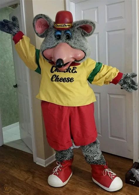Chuck e cheese costume 1977. I started to think of any famouse mouse. And, that's how I thought up Chuck E. Cheese! Where a kid, can be a kid! So, I bought a mouse costume at one of my local stores. That cost me about $35. Everything else, I had to customize it. I was on the hunt for a small hat to fit on the little space between Chuck E.'s ears. 