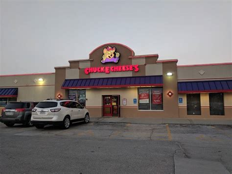 Chuck E. Cheese (1431 22nd St., West Des Moines, IA) @ChuckECheesesWestDesMoines · 3.5 424 reviews · Pizza place. Send message.. 