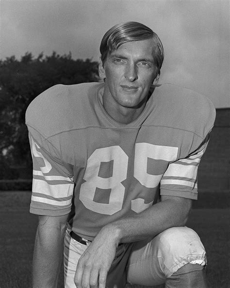 Chuck hughes. Stat Category. Career High. Receiving Yards. Chuck Hughes gained a career-high 48 receiving yards during the Detroit Lions 28-23 win against the Los Angeles Rams on December 14, 1970. Receptions. Chuck Hughes caught a career-high 3 passes during the Detroit Lions 28-23 win against the Los Angeles Rams on December 14, 1970. Yards … 
