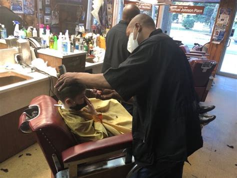 Church Street Barber Shop, 1905 Church St, Evanston, IL, …