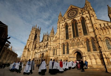 Church of England Apologizes for Saying Only Married …