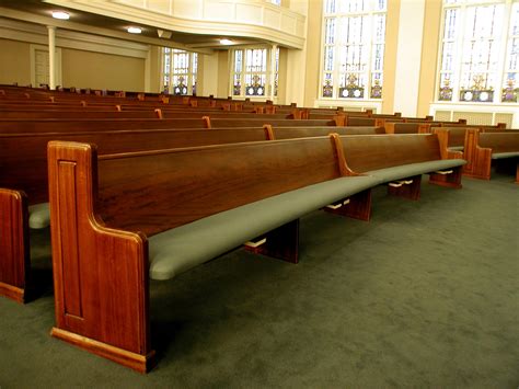 Church pew pew pew. Kivett’s has been making high-quality wooden church pew ends for churches, houses of worship, courtrooms, and funeral homes since 1958. Their crew is conscientious about upholding the highest quality standards. They can make custom pew ends to fit any area or need, thanks to a blend of time-honored … 
