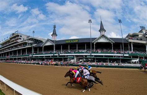 Trainer suspended over horse deaths ahead of Kentucky Derby 00:22. L