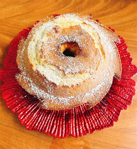 Ciambella All’arancia (Orange & Anise Bundt) – Dough Puncher