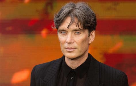 Cilian murphy. Cillian Murphy and Florence Pugh, who play J. Robert Oppenheimer and Jean Tatlock, appear in three nude scenes together throughout the movie. In the first, the pair have sex after flirting at a party. 
