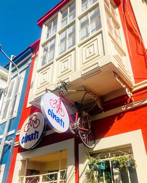 Cinatı Cafe & Bar Pub Foursquare. 