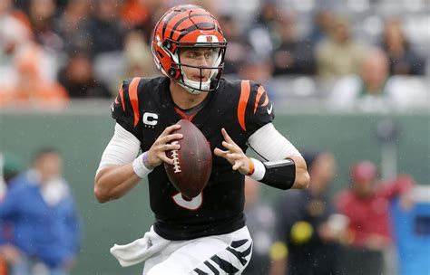 Cincinnati Bengals quarterback Joe Burrow Making …