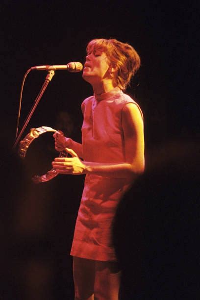 Cindy Wilson - Wikipedia