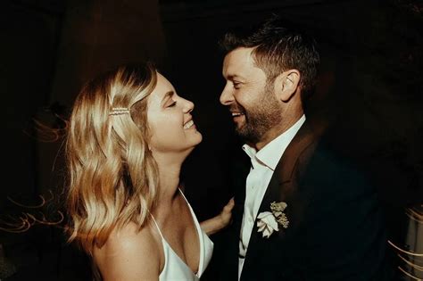 Is Cindy Busby Married? Well, to answer this question, Cindy Busby is a happily married woman. She started dating Chris Boyd, a producer by profession, for four years. We learned the news about their marriage through Chris' official Instagram account on 24 December 2020.