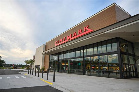 Cinemark Jacksonville Atlantic North and XD. Read Reviews | Rate Theater 11567 Atlantic Blvd, Jacksonville, FL 32225 904-915-2091 | View Map. Theaters Nearby AMC Regency 24 (3 mi) Cinemark Tinseltown Jacksonville and XD (5.6 mi) Regal Avenues 4DX & RPX (9.9 mi) Sun-Ray Cinema (10.9 mi). 